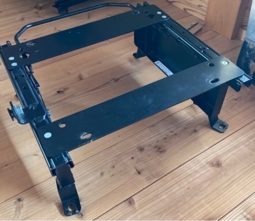ステップワゴン　ブリッド シートレール