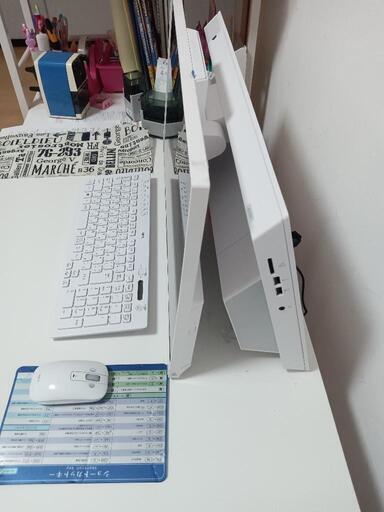 美品NEC LAVIE A-2335CAW PC-A-2335CAW