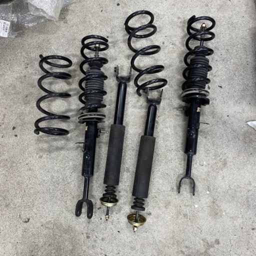 フェアレディZ Z33 純正サスペンション おそらく前期についていた物