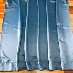 【シンプル美品】カーテン（紺色）