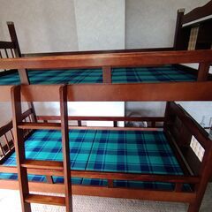 中古二段ベッド　はしご付き　引き取り限定で無料
