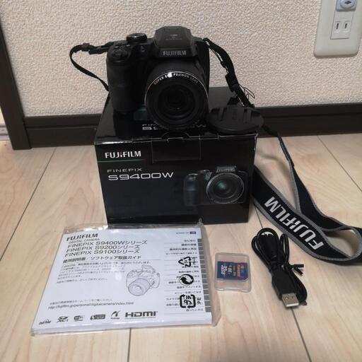 カメラ　FINEPIX  S9400W
