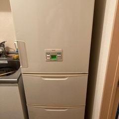 0円冷蔵庫譲ります！2001年製TOSHIBA323L