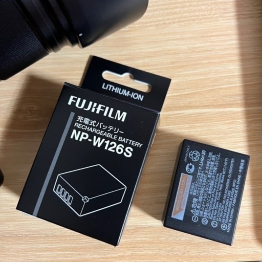 fujifilm カメラバッテリー　NP-W126s