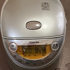 東芝　炊飯器　RC-6XG