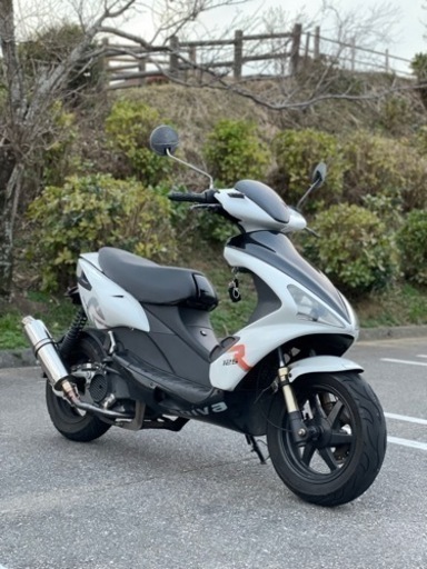Adiva R125 イタリアンスポーツスクーター