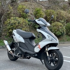 Adiva R125 イタリアンスポーツスクーター