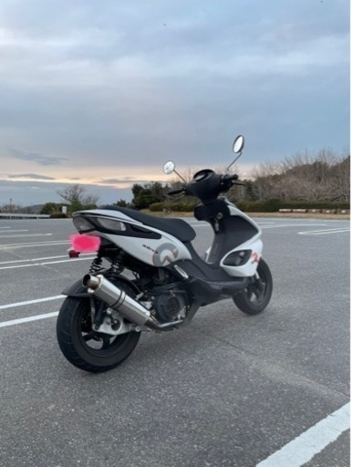 Adiva R125 イタリアンスポーツスクーター