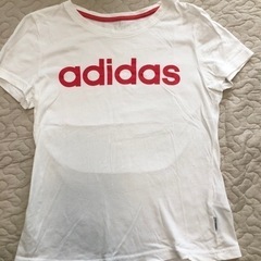 スポーツウェア　adidasTシャツ
