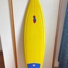 サーフボード6'0(フィン4枚付き)