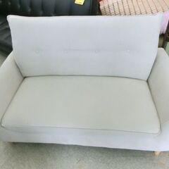 2人掛けソファ ベージュ 幅132 カジュアル ファブリック アイボリー コンパクト 札幌市 西野店