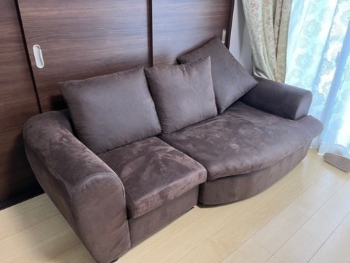 定価49000円ぐらいのソファ