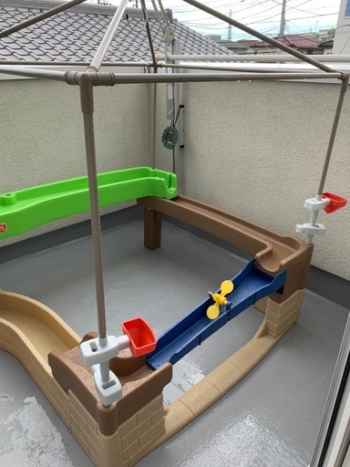 コストコ ウォーターテーブル ステップ2パンプandスプラッシュ