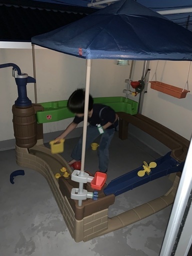 コストコ ウォーターテーブル ステップ2パンプandスプラッシュ シェーディーオアシス