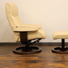 【ヤ取終了3/13】≪T253ジ≫ Simmons/シモンズ Fjords/フィヨルド リクライニングチェア 215? フットスツール付き 皮革スノー色? 木部エスプレッソ色? 牛本革? 