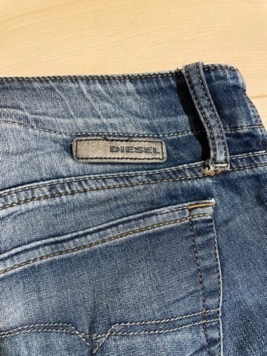 DIESEL  ディーゼル デニム ダメージ レディース 中古品