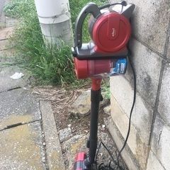 アイリスオーヤマ　有線　サイクロン掃除機　