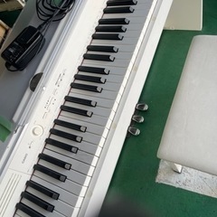 電子ピアノ。引き取り可能な方