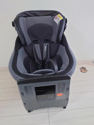 商談中  コンビ チャイルドシート isofix