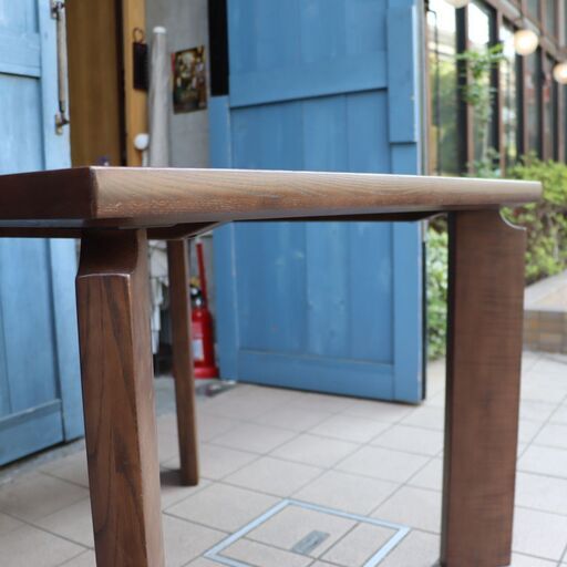 karimoku(カリモク家具)の木組 DN3310 食堂テーブルです。天然木の優しい質感とシンプルなデザインの正方形ダイニングテーブル。北欧スタイルやカフェ風にもおススメです！DE214