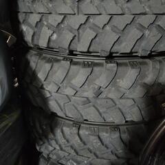 マッドタイヤ　195 16インチ