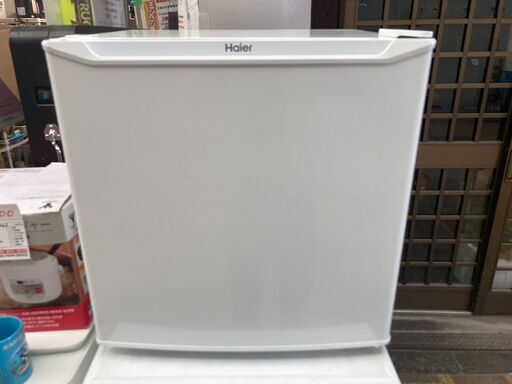 ☆中古￥7,800！【会員価格￥6,800】Haier　40㍑1ドア冷蔵庫　家電　2019年製　JR-N40H型　幅48㎝ｘ奥行45㎝ｘ高さ49㎝　【BE077】