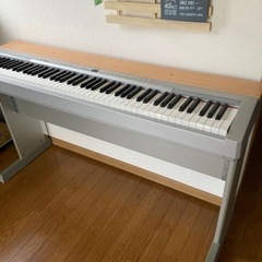 YAMAHA 電子ピアノ　P-140