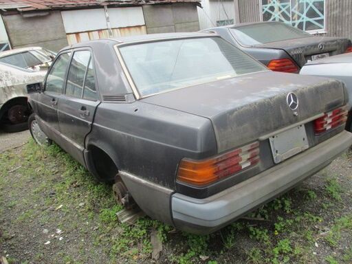 メルセデス―ベンツ190E-25ジーゼルターボーリヤーバンパー販売