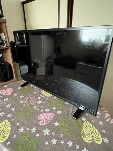 TOSHIBA REGZA 32型　液晶テレビです