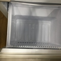 #E-28【ご来店頂ける方限定】SHARPの2ドア冷凍冷蔵庫です