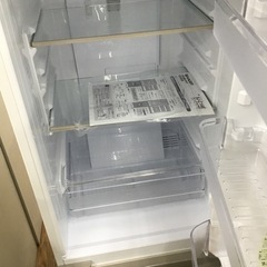 #E-28【ご来店頂ける方限定】SHARPの2ドア冷凍冷蔵庫です