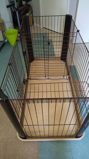 犬用ゲージサークルとキャリーバック