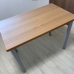 木目調テーブル、机、デスク
