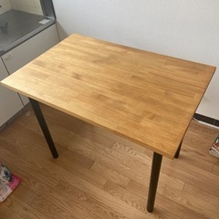 テーブル 60×91センチ