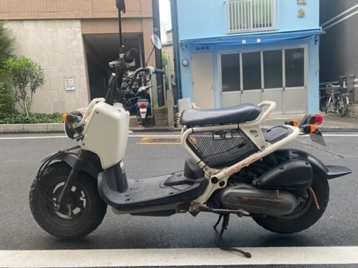ホンダ　ZOOMER 白　快調に走ります。