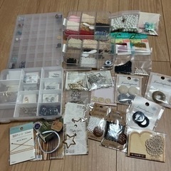 ビーズやアクセサリー作りに✨お子様向けかと。