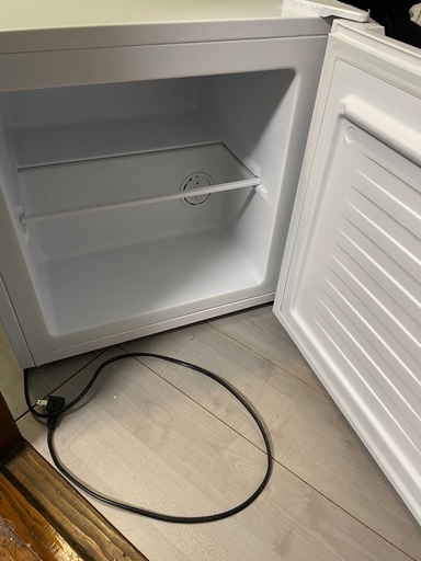 アイリスプラザ 冷凍庫 32L 1ドア 小型 前開き 家庭用 ホワイト PF-A32FD-W