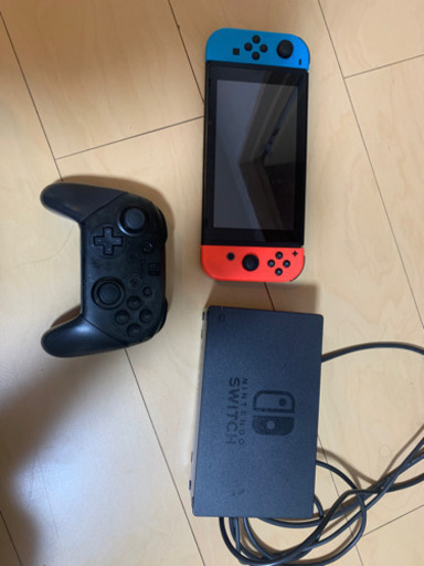Nintendo Switch 本体　プロコン付き　4/18まで