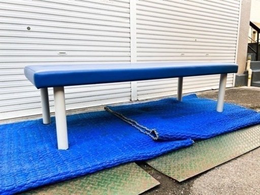施術台　マッサージ台　ベッド　青