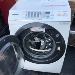 市内配送設置無料　パナソニック 【左開き】9．0kgドラム式洗濯乾燥機 クリスタルホワイト NA-VX3600L-W