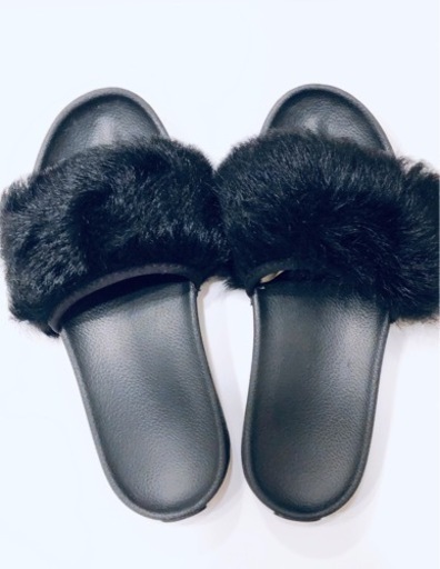 決まりました❣️極美品 UGG ファーサンダル　シープスキンサンダル24