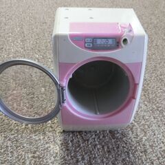 リカちゃん人形の洗濯機です