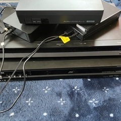 話し合い中　ブルーレイレコーダ 2台　チューナー1台　hdd 2...