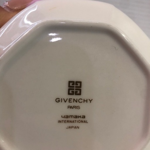 #7534 GIVENCHY 小皿4枚セット 美品