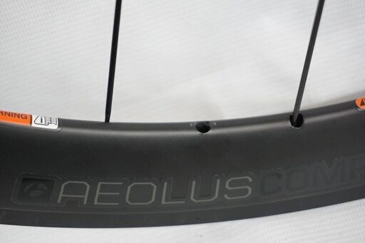 BONTRAGER 「ボントレガー」 AEOLUS COMP5 TLR DISC ホイールセット