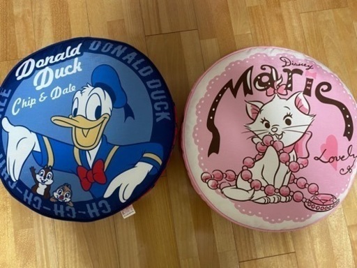 ほぼ新品　ディズニー　クッション2個セット