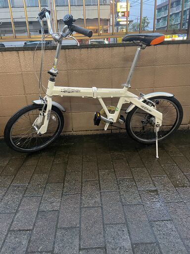 リサイクルショップどりーむ荒田店　No738 エコNo16342X 自転車　折りたたみ　２０インチ　カリブーライト　軽量アルミボディ　ギア外装６段　定価約５万！　状態良好♪ リサイクルショップどりーむ荒田店 No738 エコNo16342X 自転車