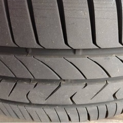 エルグランド　タイヤ