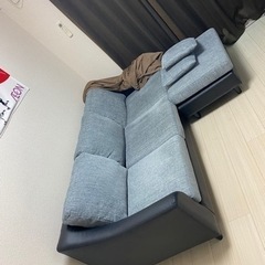 値下げしました）3人掛けソファ 禁煙、カバー付きにて一年使用