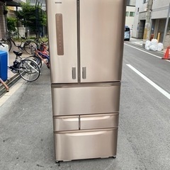 ♻️?大阪市内配達設置無料 ♻️東芝冷蔵庫 618L 自動製氷機付き♻️